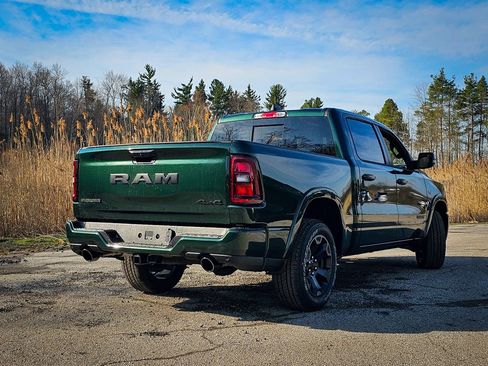 New 2026 RAM 1500 4x4 Crew Cab image 3