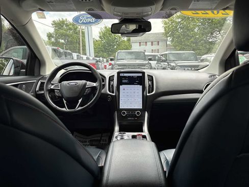 Used 2022 Ford Edge SEL w/ Sport Appearance Package image 26