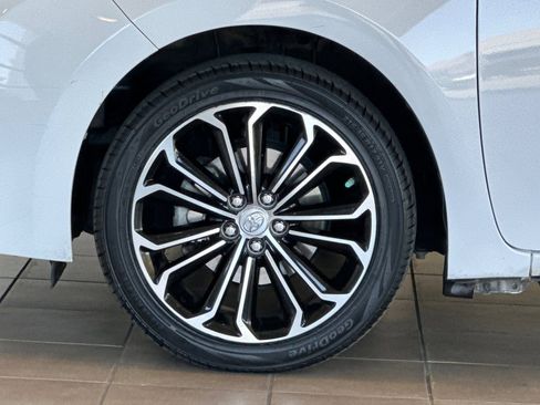 Used 2016 Toyota Corolla S image 24