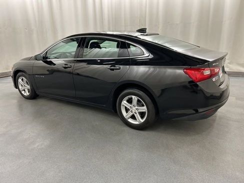 Used 2022 Chevrolet Malibu LS image 3