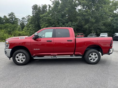 Used 2026 RAM 2500 Big Horn AWD/4WD image 8