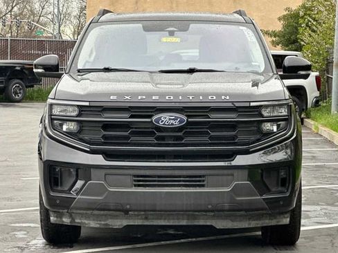 Used 2025 Ford Expedition Max Active image 6