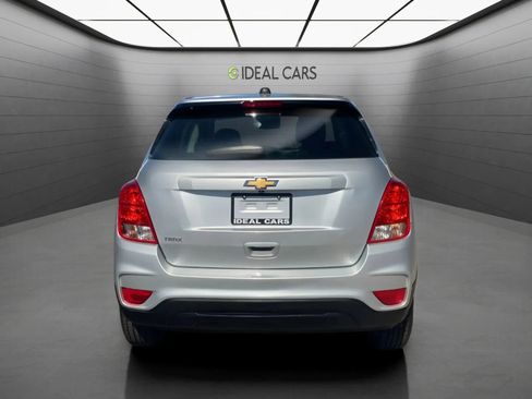 Used 2017 Chevrolet Trax LS FWD image 6