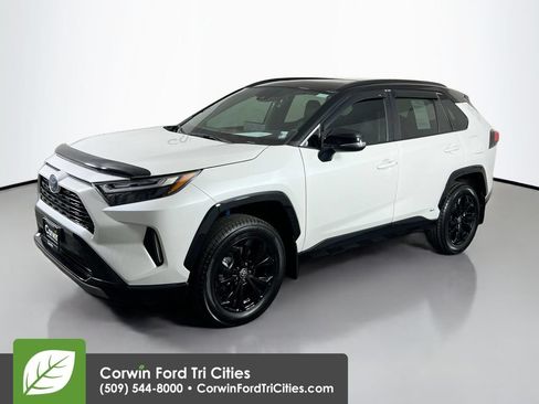 Used 2023 Toyota RAV4 XSE w/ XSE Grade Weather Package AWD/4WD image 5
