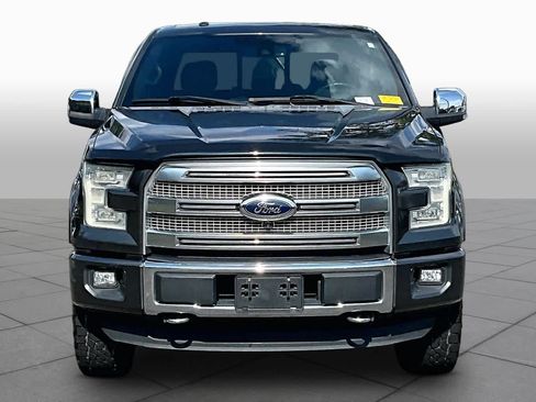 Used 2015 Ford F150 Platinum w/ Equipment Group 701A Luxury AWD/4WD image 3