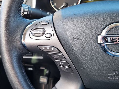 Used 2022 Nissan Murano SV w/ SV Midnight Edition Package image 17