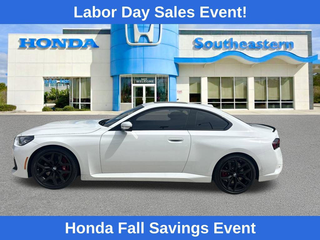 Used 2025 BMW 230i Coupe w/ M Sport Package RWD image 6