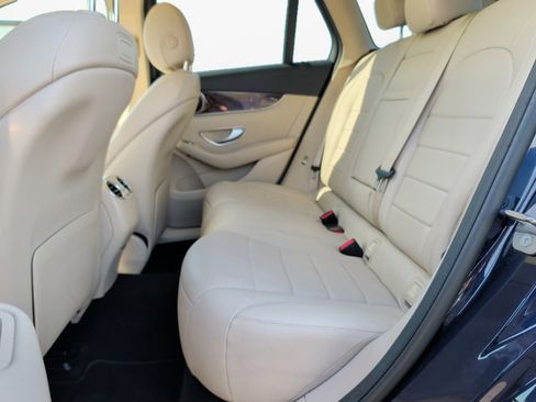 Used 2018 Mercedes-Benz GLC 300 image 16