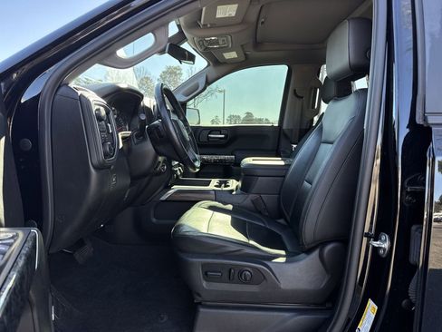 Used 2020 Chevrolet Silverado 1500 LT Trail Boss image 16