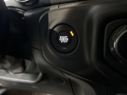 Used 2023 Jeep Gladiator Mojave w/ Trailer Tow Package AWD/4WD image 17