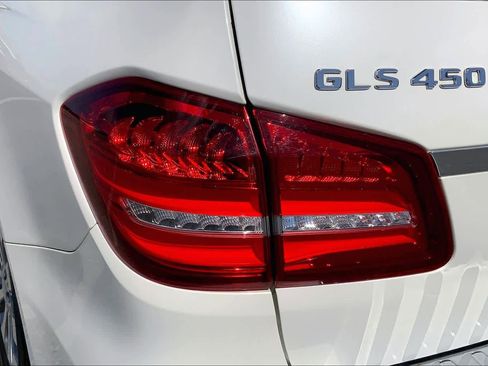 Used 2017 Mercedes-Benz GLS 450 4MATIC image 28