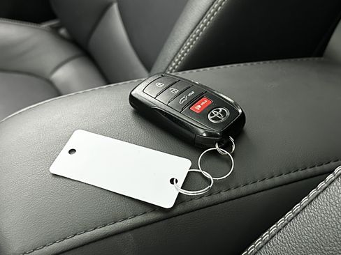 Used 2023 Toyota Corolla Cross XLE w/ Convenience Package image 16