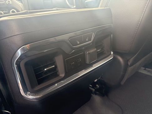 Used 2023 GMC Sierra 3500 Denali w/ Denali Ultimate Package image 11