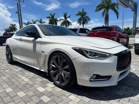 Used 2017 INFINITI Q60 Red Sport 400 RWD image 1