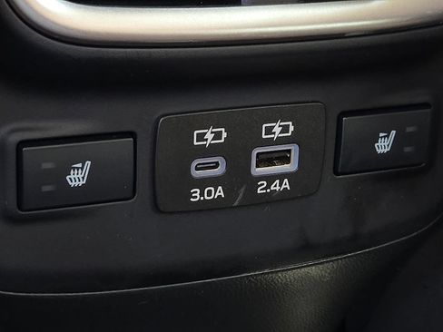 Certified 2025 Subaru Outback Touring XT AWD/4WD image 11