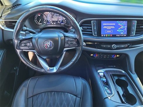 Used 2022 Buick Enclave Avenir w/ Avenir Technology Package image 27