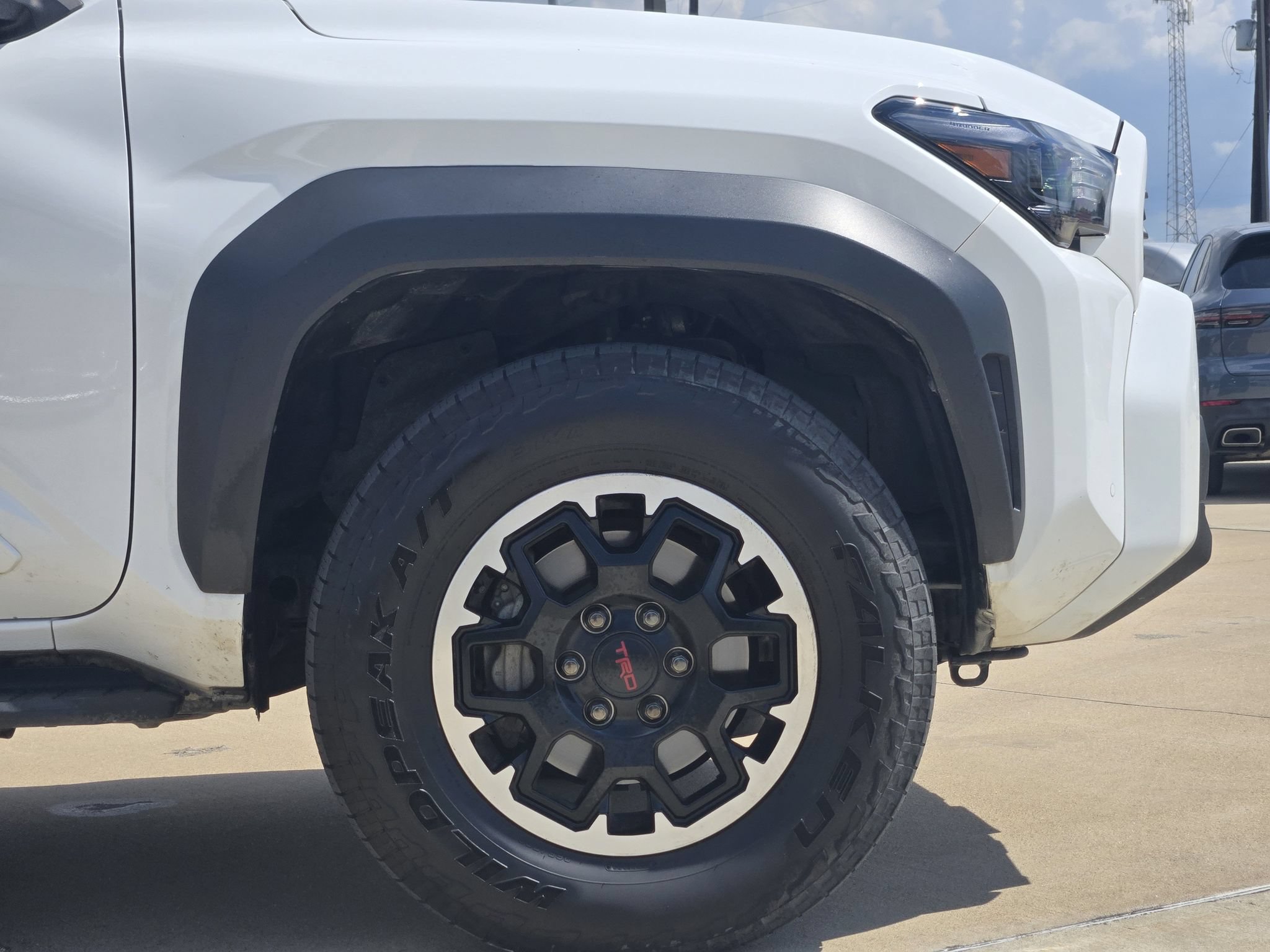 Used 2025 Toyota 4Runner TRD Off-Road Premium AWD/4WD image 9
