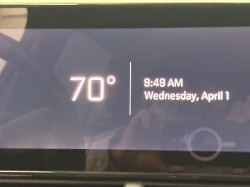 Used 2025 Chevrolet Trax RS w/ Driver Confidence Package image 20