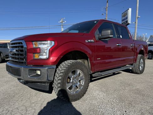 Used 2017 Ford F150 XLT w/ Equipment Group 302A Luxury image 2