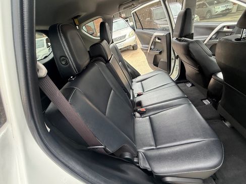 Used 2016 Toyota RAV4 Limited w/ Advanced Technology Package FWD image 18