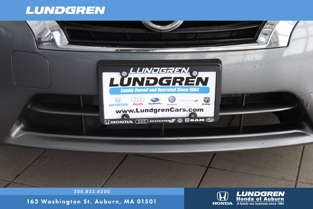 Used 2016 Nissan Versa SV FWD image 25