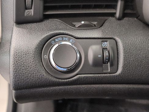 Used 2015 Chevrolet Malibu LT w/ Power Convenience Package FWD image 10