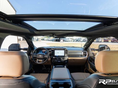 Used 2023 Ford F450 Lariat w/ FX4 Off-Road Package image 81