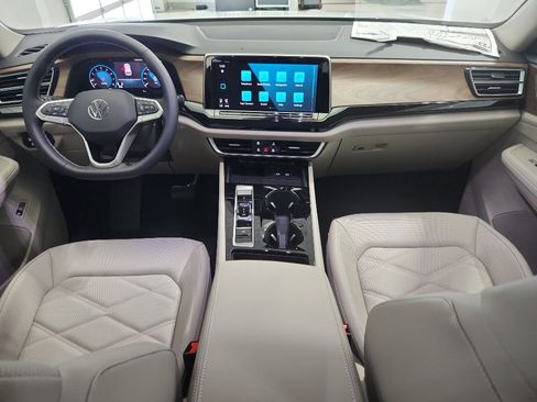 New 2026 Volkswagen Atlas SE FWD image 7
