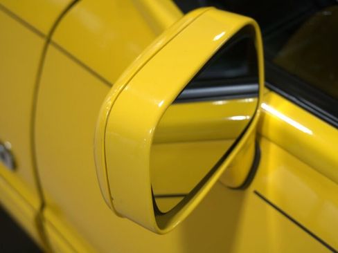 Used 1993 Ford Mustang LX image 17