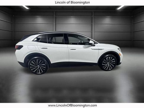 Used 2023 Volkswagen ID.4 Pro S Plus AWD/4WD image 7