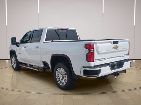 Used 2023 Chevrolet Silverado 2500 High Country w/ Safety Package II AWD/4WD image 6