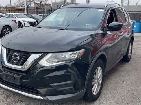 Used 2018 Nissan Rogue SV image 24