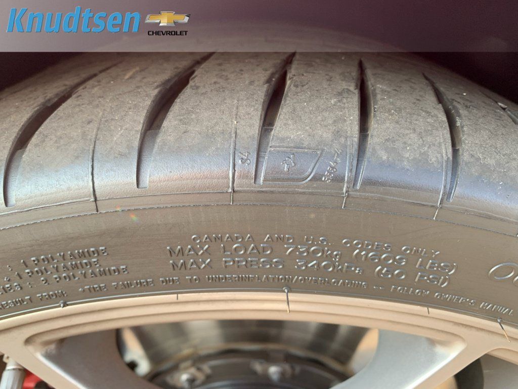 Used 2024 Chevrolet Corvette Z06 RWD image 10