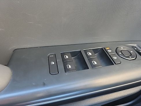 Used 2025 Kia K4 LXS image 9