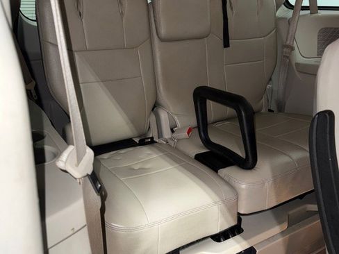 Used 2016 Dodge Grand Caravan SE w/ Quick Order Package 29E SE image 26