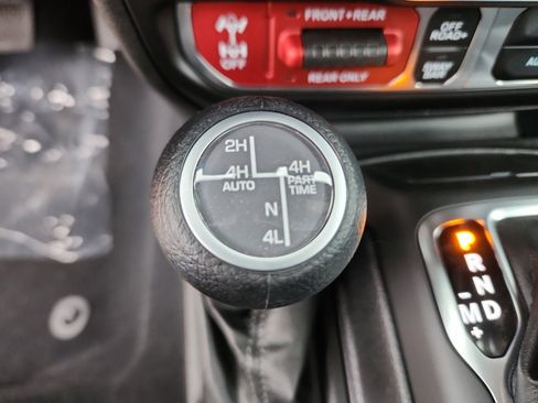 New 2025 Jeep Wrangler Unlimited Rubicon 4xe w/ Convenience Group image 35