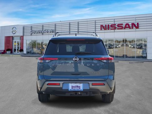 New 2026 Nissan Pathfinder Platinum image 7