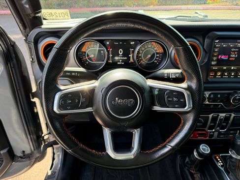 Used 2023 Jeep Gladiator Mojave w/ LED Lighting Group AWD/4WD image 19