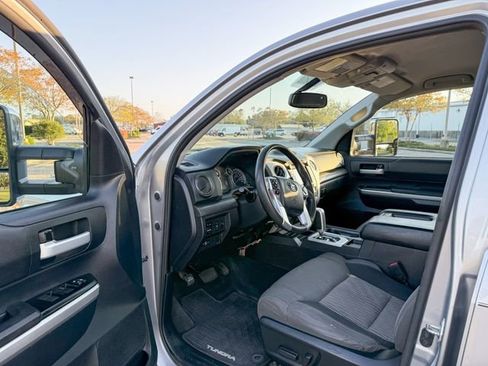 Used 2014 Toyota Tundra SR5 w/ TRD Off Road Package image 11
