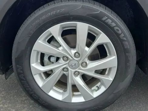 Used 2019 Hyundai Tucson SE FWD image 43