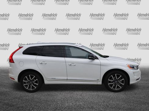 Used 2017 Volvo XC60 T6 Dynamic w/ Preferred Option Package AWD/4WD image 10