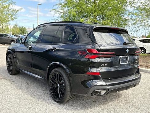 New 2026 BMW X5 xDrive40i w/ M Sport Package AWD/4WD image 5