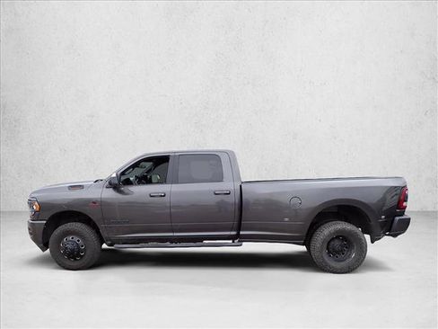 Used 2021 RAM 3500 Big Horn w/ Level B Equipment Group AWD/4WD image 12