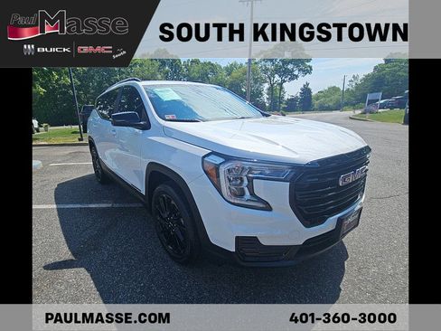 Used 2023 GMC Terrain SLE w/ Driver Convenience Package AWD/4WD image 3
