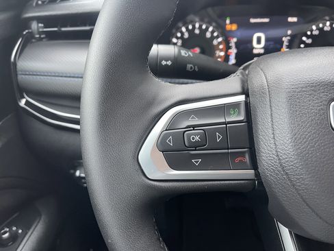 New 2026 Jeep Compass Latitude image 23