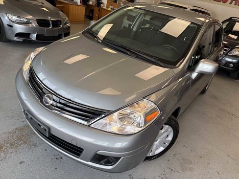 Used 2012 Nissan Versa 1.8 S image 9