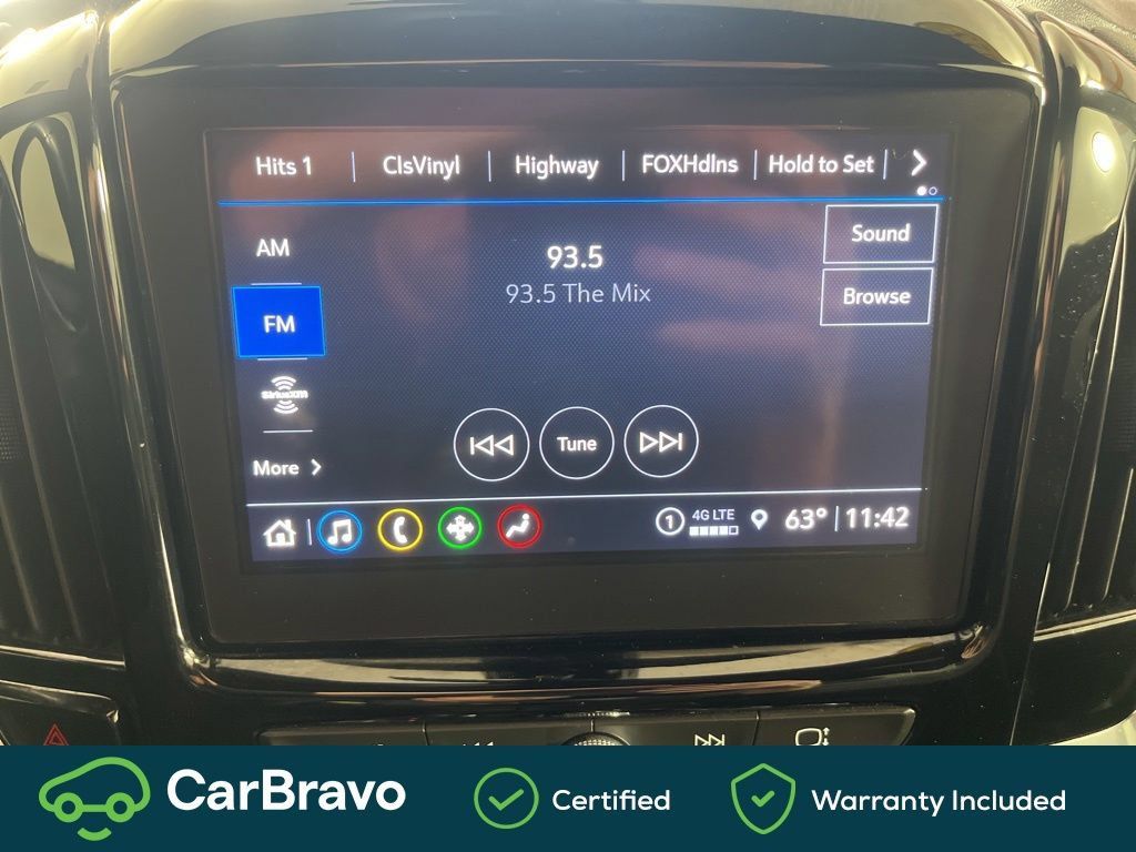 Used 2023 Chevrolet Traverse LT AWD/4WD image 29