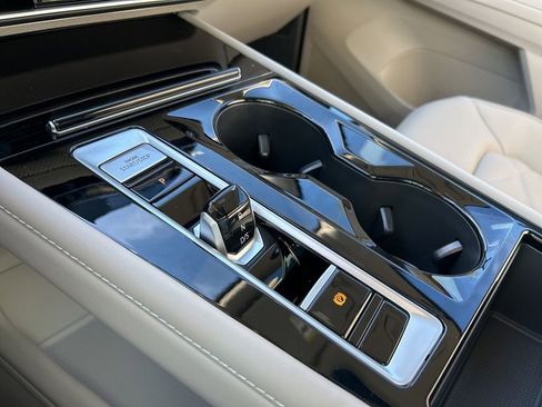 New 2026 Volkswagen Atlas SE image 37