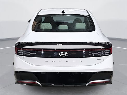 New 2026 Hyundai Sonata SEL image 6