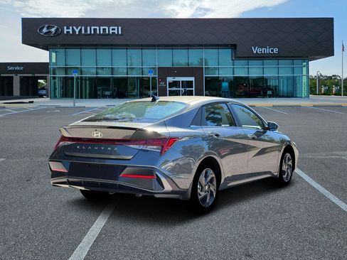 New 2026 Hyundai Elantra SEL Sport Premium w/ Cargo Package FWD image 7